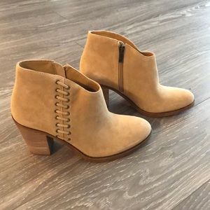 Lucky Brand Tan Booties size 8